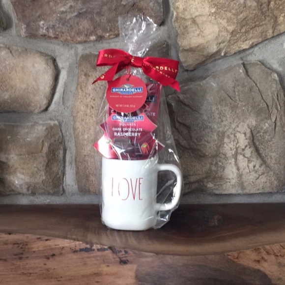 Rae Dunn LOVE Mug | American Exclusive